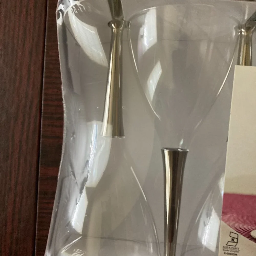 Lot of Party Supplies-Disposable Wine Glasses and Victoria Secret Gift B…